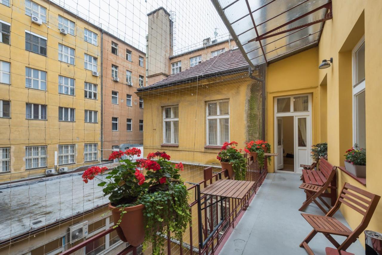 Wonderful Apartment Next To The Jerusalem Synagogue Прага Экстерьер фото