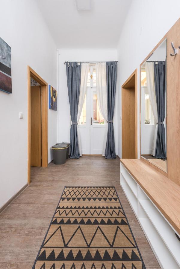 Wonderful Apartment Next To The Jerusalem Synagogue Прага Экстерьер фото